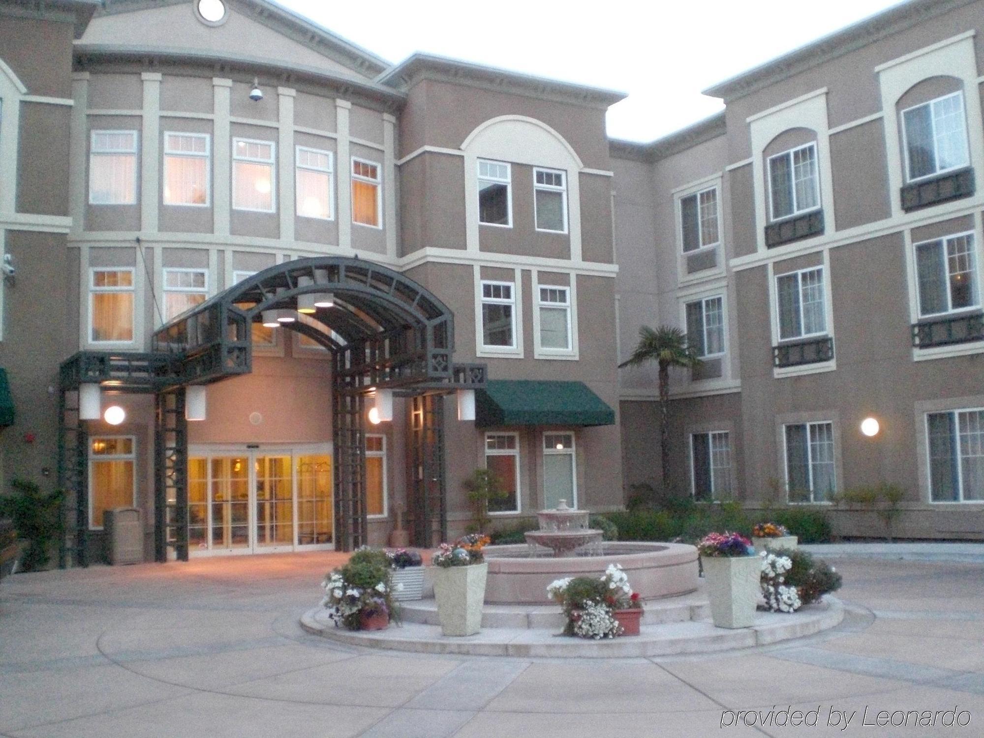 Holiday Inn Express Windsor Sonoma Wine Country By Ihg Exterior foto